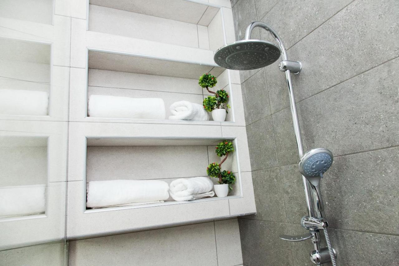 A Spacious Brand New Studio Ideal For 2 A Appartement Athene Buitenkant foto